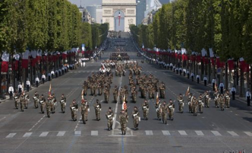 14 juillet 2011: sur les Champs-Elysées, la gloire pour le SMA des Antilles-Guyane…