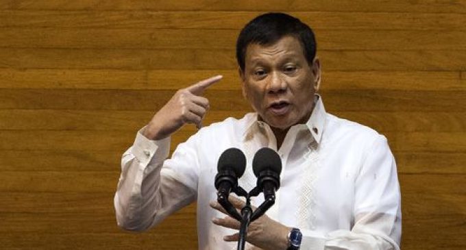 Je vous enterrerai”, lance le président philippin aux perturbateurs du confinement