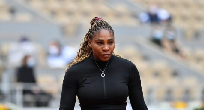 Serena Williams (au sujet de Sharapova en 2004) : « Je ne perdrai plus jamais contre cette petite salope »