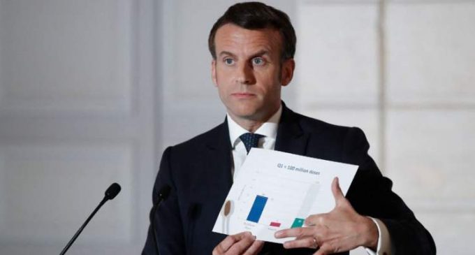 Le seuil des 100.000 morts du Covid en France soulève la question du bilan d’Emmanuel Macron