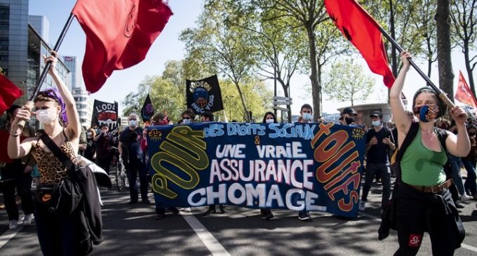 À Paris, dans la rue pour « les plus précaires » et contre une « réforme assassine »