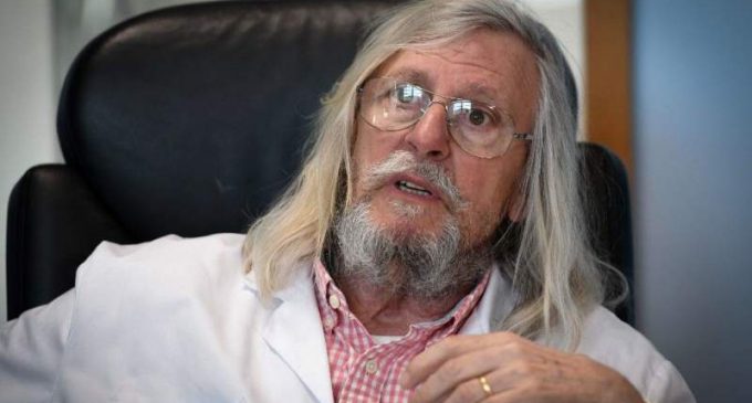 Le professeur Didier Raoult se dit favorable à la vaccination systématique des soignants