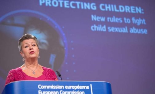 Droits de l’enfant : la Commission européenne dévoile une proposition pour lutter contre la pédocriminalité sur internet