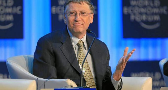 Petit à petit, Bill Gates rachète les États-Unis