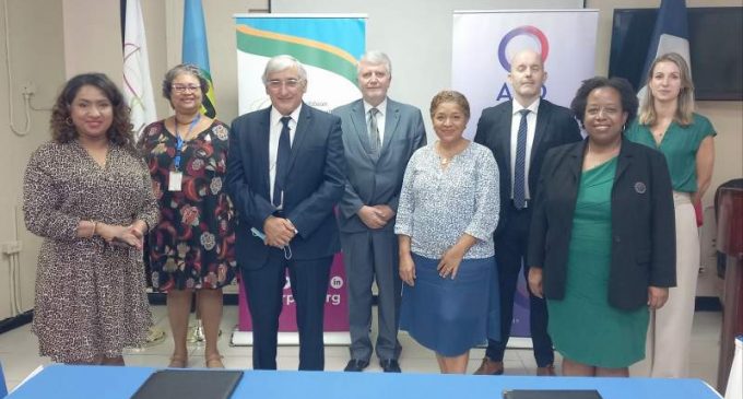 SANTÉ : Prévention et la surveillance des cancers dans la Caraïbe, une convention entre le CHU de Martinique et la CARPHA