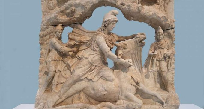 Investigation historique et archéologique du culte perse de Mithra du Mont-Dol au Mont-Saint- Michel
