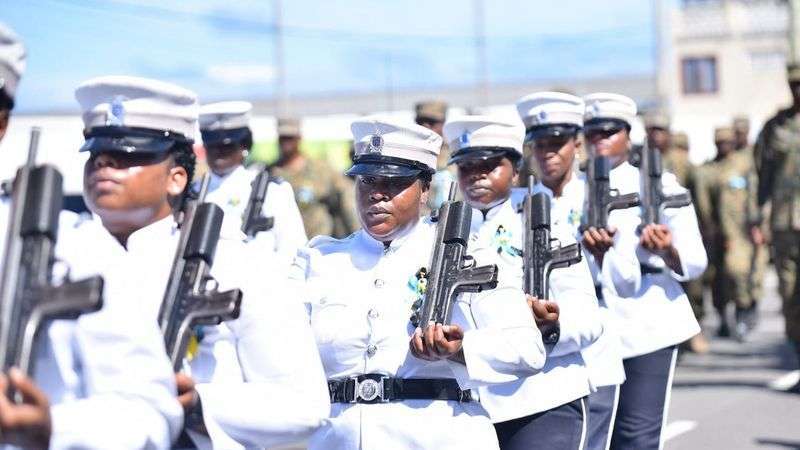 La police de Sainte-Lucie arrête des immigrés interdits de séjour