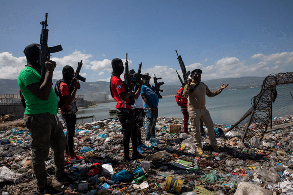 Des militaires de la Caraïbe s'entraînent avant leur envoi en Haïti