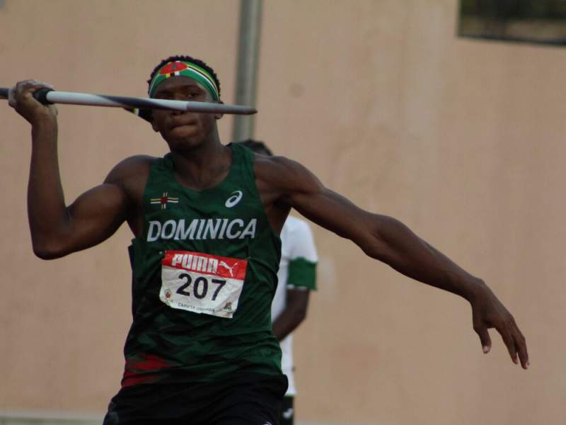 Addison James décroche la première médaille de la Dominique aux Jeux du CARIFTA