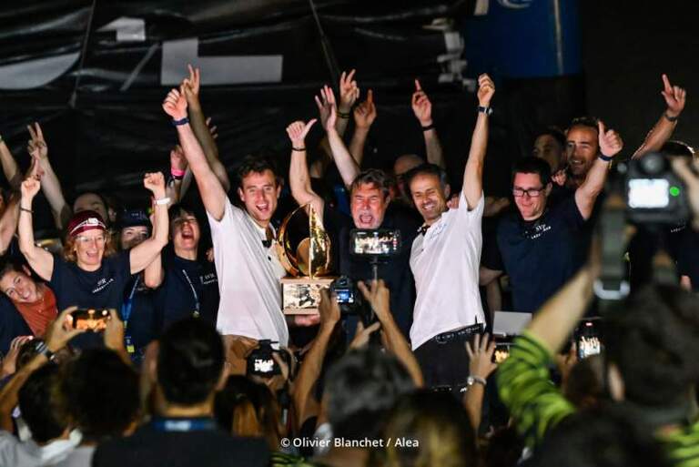Tom Laperche et Franck Cammas remportent la TRANSAT CAFÉ L’OR en catégorie ULTIM