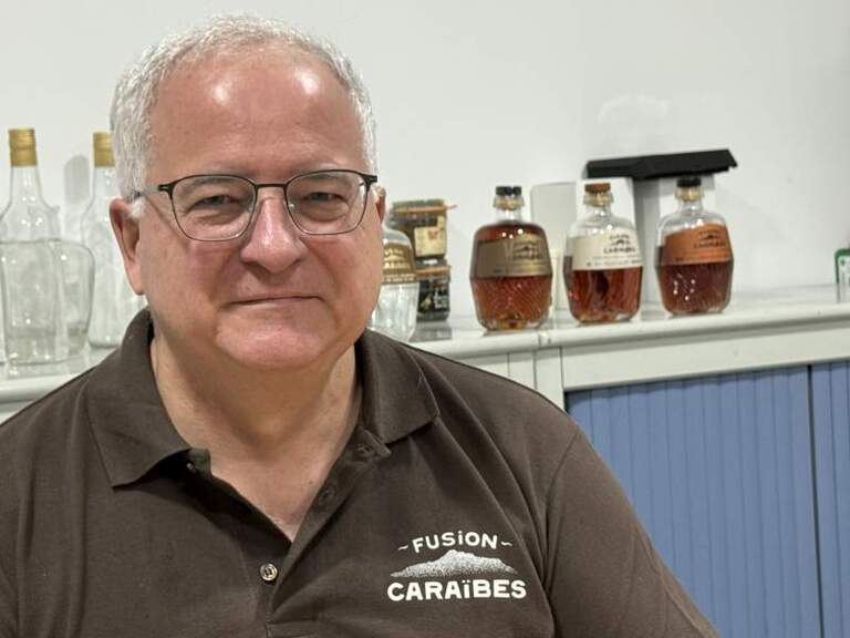 Fusion Caraïbes, quand un nouveau rhum agricole AOC naît de la terre, du bois et du temps