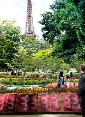 Mémorial du Trocadéro, les explications du professeur Romana.