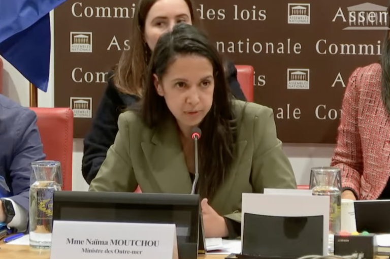 Audition de Naïma Moutchou : une feuille de route « d’action » pour les Outre-mer, entre urgences et méthode