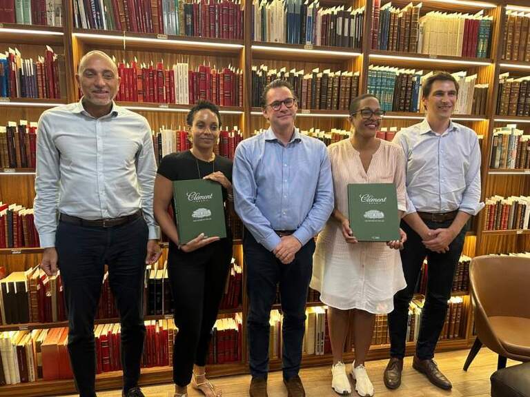 La distillerie Clément se raconte dans Une histoire de familles