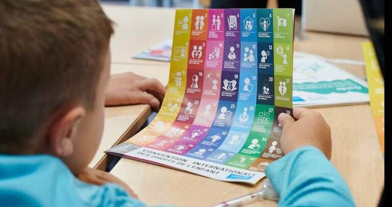 Des droits de l’enfant à géométrie variable : l’UNICEF France met en lumière les angles morts, y compris en Outre-mer