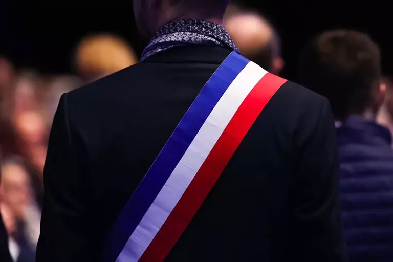Pourquoi deviennent-ils maires ? Ce que l’on ne dit pas toujours