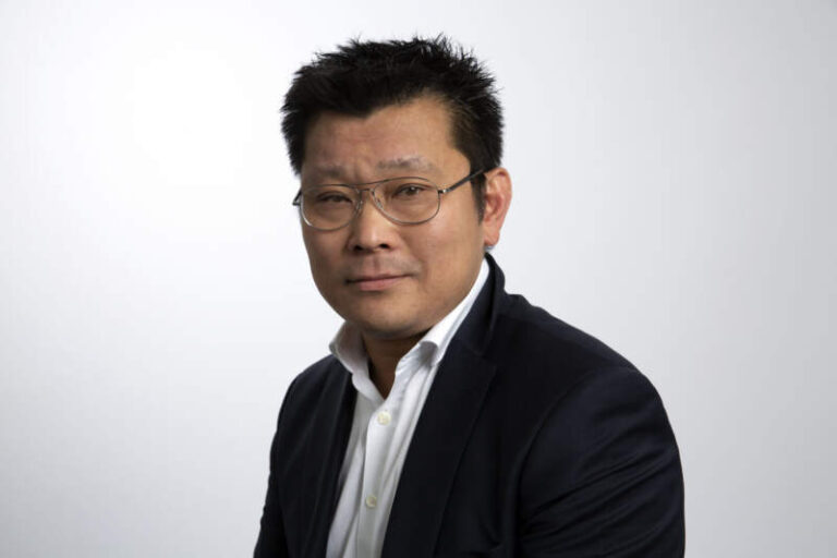 RECYCLING. «Recycling is easy, no matter where you live.» Philippe Moccand (Citeo)