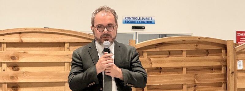 Prise de parole lors du départ de Bruno Mencé
