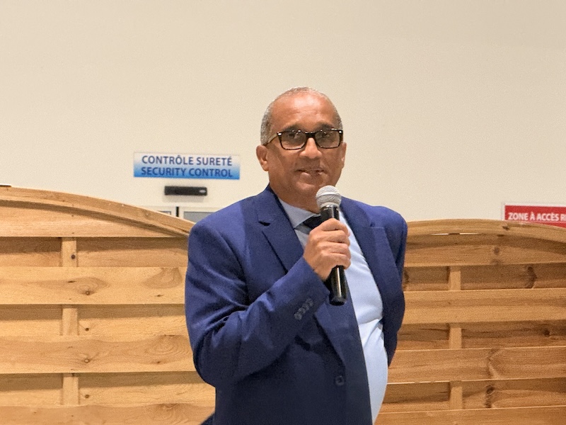 Prise de parole lors du départ de Bruno Mencé